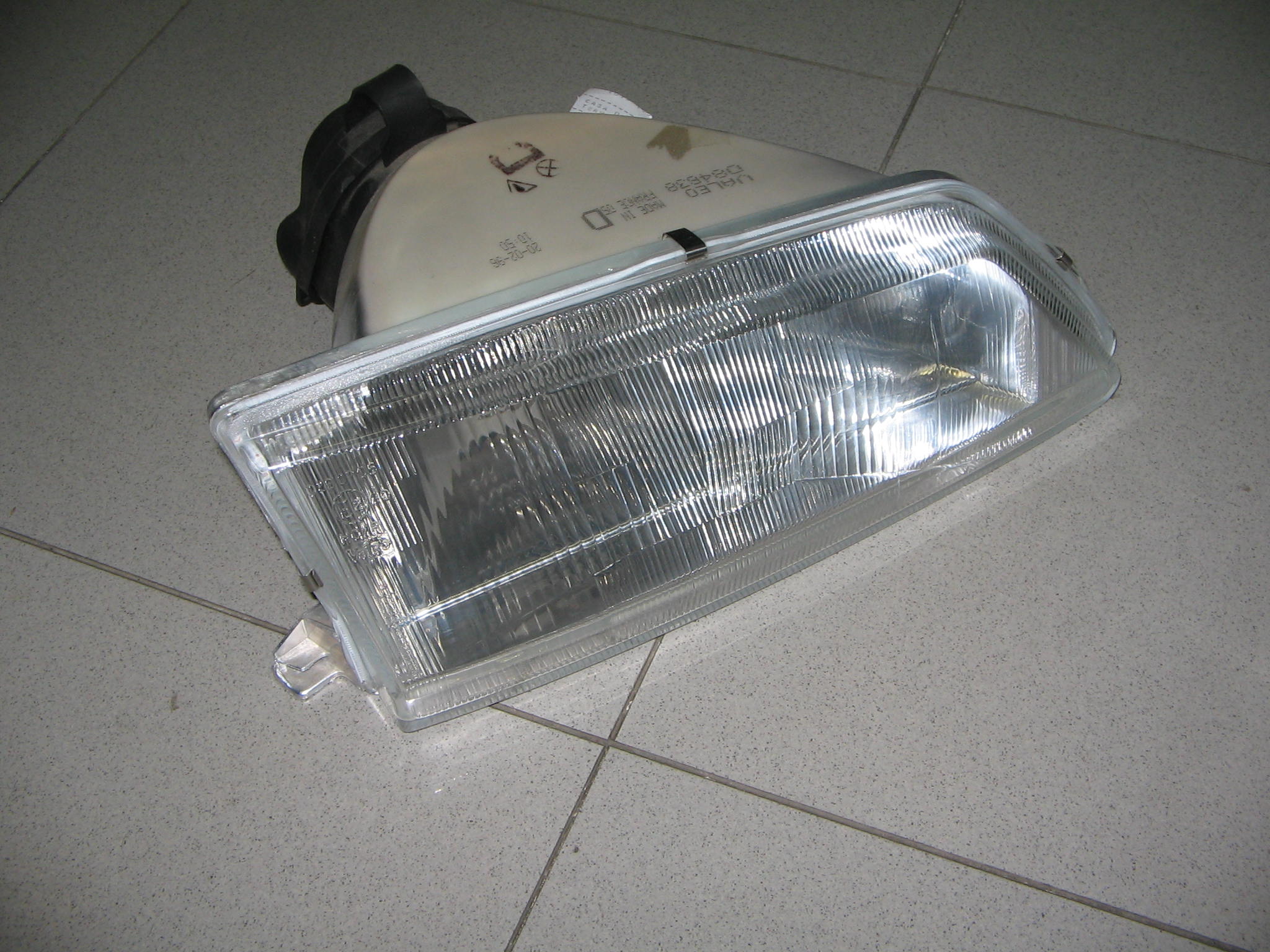 FARO PEUGEOT 106 1 SERIE SX NUOVO N.196
